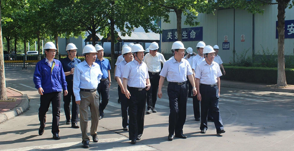 2017年5月27日,市委常委、政法委书记孙起生到潍坊柏立化学有限公司进行实地调研